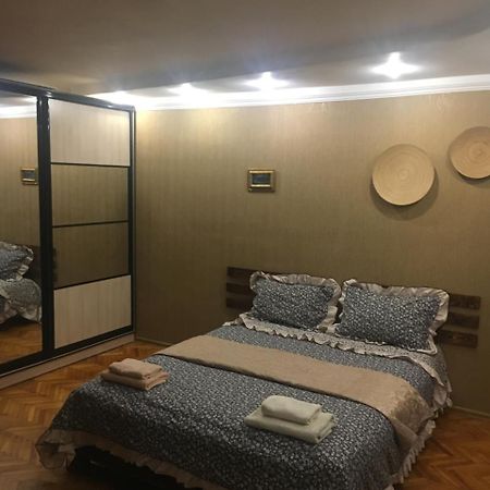 Kvartira Na Krakivskiy 12 , 52 Apartment Киев Екстериор снимка